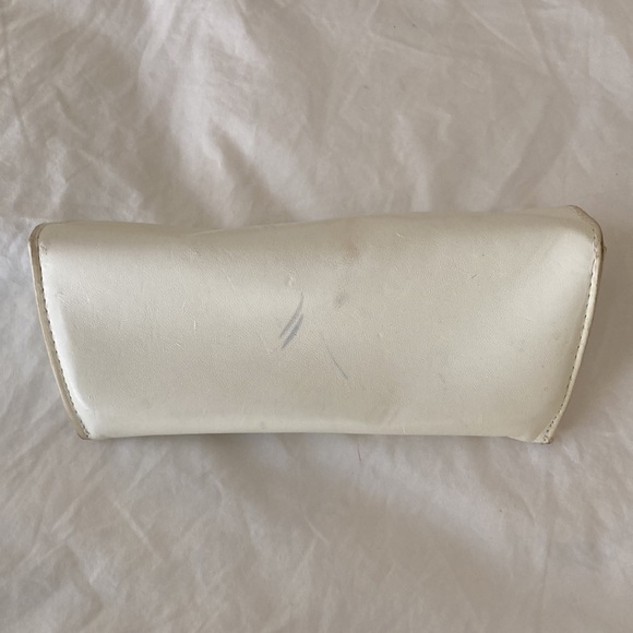 Gucci Black sunglass case & White Valentino sunglass eyeglass case. SET OF 2 - Picture 3 of 16